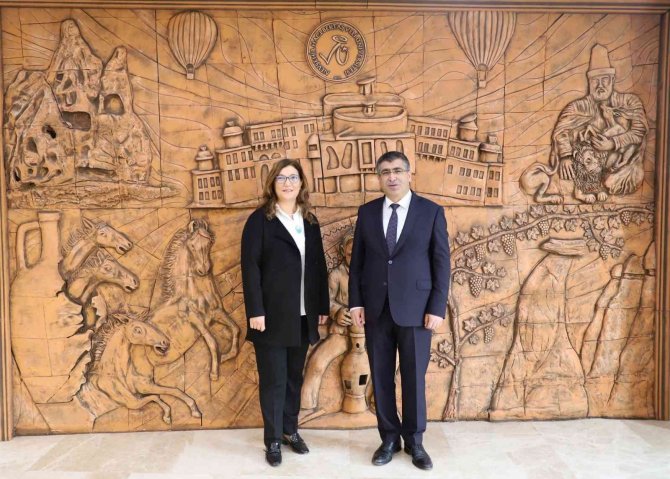 Nevü’ye İki Atama