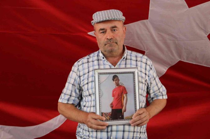 Evlat Nöbetindeki Babadan Hdp’li Beştaş’a Tepki