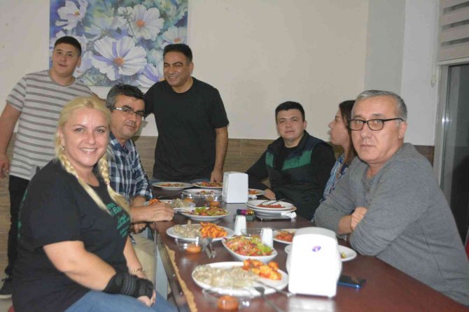 Stajdan Dönen Turizm Ve Ticaret Öğrencilerine İ̇talyan Mutfağı Sürprizi