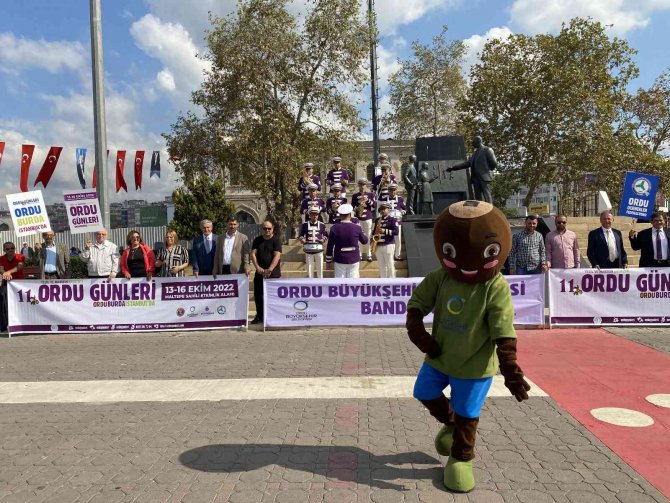 Ordu Bandosu Kadıköy Meydanı’nı İnletti
