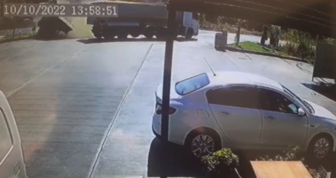 İ̇zmir’de Bir Kişinin Öldüğü Feci Kaza Kamerada