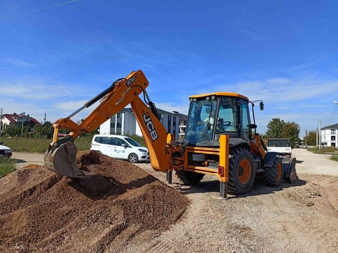 Büyükşehir Akyazı’da İki Mahalleyi Kesintisiz İçmesuyu İle Buluşturdu