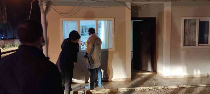 Tüm İhtiyaçlarını Belediyenin Karşıladığı Kimsesiz Kadın Evinde Ölü Bulundu