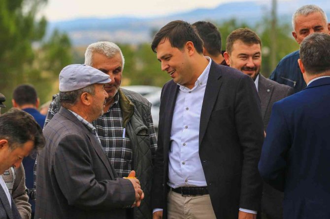 Uşak Belediyesi, Muharremşah Mahallesi’ne Çok Amaçlı Spor Salonu Kazandırıyor