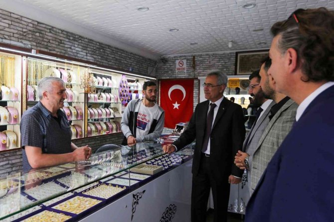 Stso Başkan Adayı Özdemir, Esnafları Tek Tek Ziyaret Etti