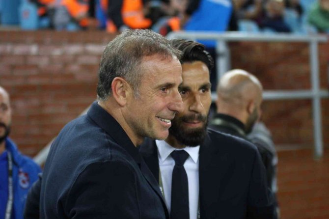 Spor Toto Süper Lig: Trabzonspor: 0 - Kasımpaşa:0 (İ̇lk Yarı)