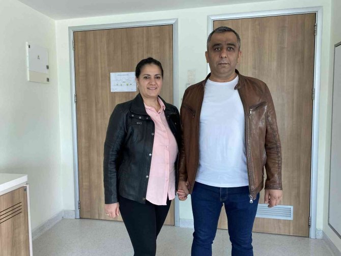 Defalarca Kalbi Durdu, Ecmo’ya Bağlandı, Yürüyerek Taburcu Oldu