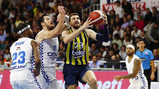Basketbol Süper Ligi: Onvo Büyükçekmece Basketbol: 80 - Fenerbahçe Beko: 85