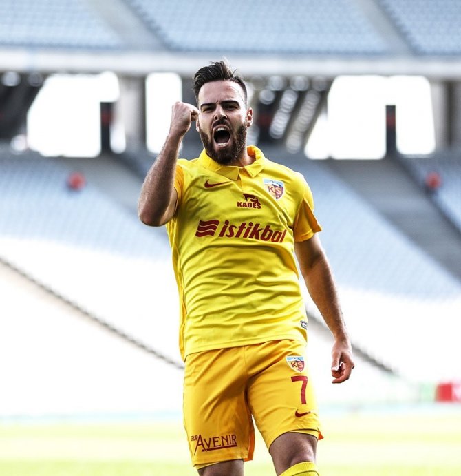 Miguel Cardoso 3. Golünü Attı