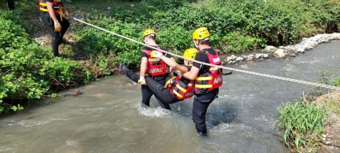 Afad Ekipleri Tarafından Su Üstü Kurtarma Tatbikatı Yapıldı