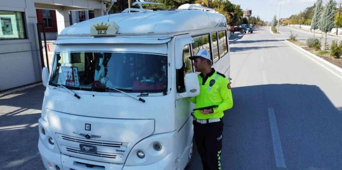 Ehliyetsiz Sürücü Polis Denetiminde Yakalandı