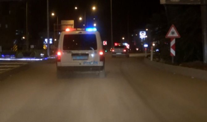 Ters Yola Girip Polisleri Peşine Taktı, Yakalanınca Helallik İstedi