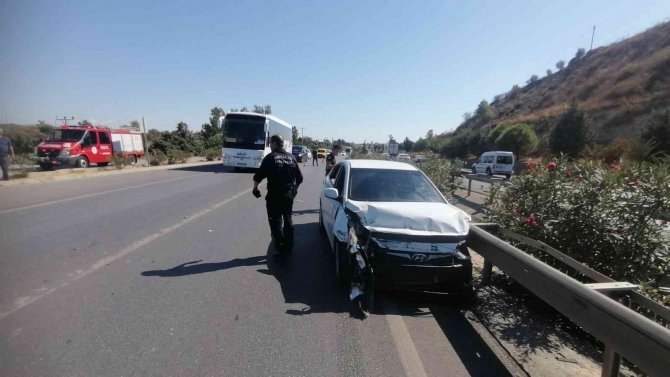Kontrolden Çıkan Otomobil Bariyere Çarparak Durabildi