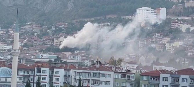 Elektrikli Isıtıcıdan Çıkan Yangında Can Verdi, Dumanlar Amasya’yı Sardı