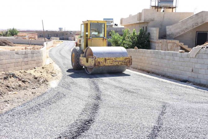 Asfalt Çalışmalarıyla Mahallelerin Çehresi Değişiyor