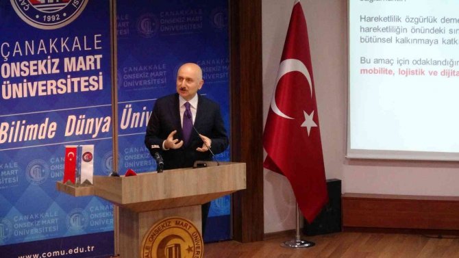 Bakan Karaismailoğlu, Çomü’de Öğrencilerle Buluştu