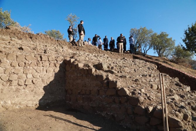 Sebeterias Kalesi’ndeki Kazı Çalışmaları Sürüyor