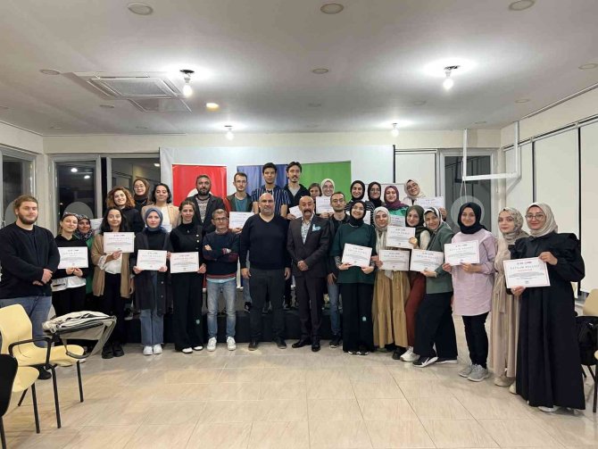 Bursa Edebiyat Ve Yazı Kampı Tamamlandı