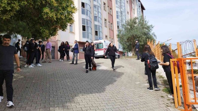 Lise Öğrencisinden Kötü Haber Geldi