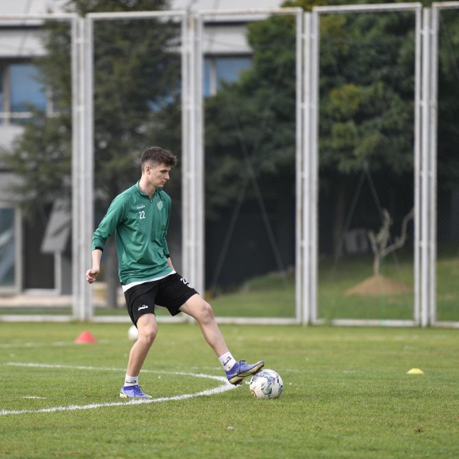 Bursaspor’da Bayburt Özel İ̇dare Spor Maçı Hazırlıkları Başladı