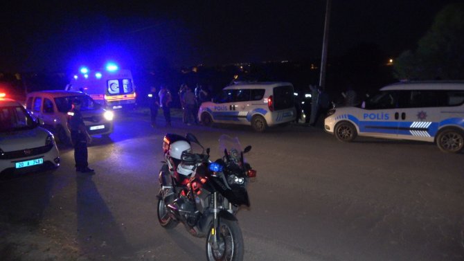 Battaniyeye Sarılıp Boş Araziye Atılmış Kadın Cesedi Bulundu