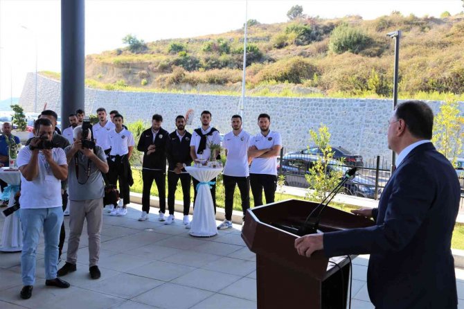 Başkan Savaş: "Efeler Ligi’nde Çok Can Yakacağız"