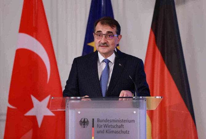 Enerji Ve Tabii Kaynaklar Bakanı Dönmez: "Türkiye, Komşu Ülkelerdeki Doğal Gazın Batı’ya Ulaştırılmasında, Gelecekte De Kritik Roller Üstlenebilir"