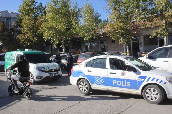 Kavga Ettiği Genci Pompalı Tüfekle Vurdu