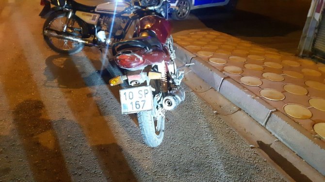 Gece Karanlığında, Akşam, Gündüz’e Çarptı