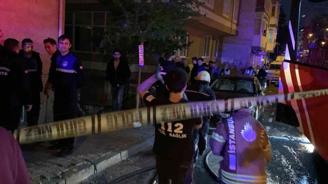 Gaziosmanpaşa’da 4 Katlı Binada Korkutan Yangın: 4 Kişi Dumandan Etkilendi