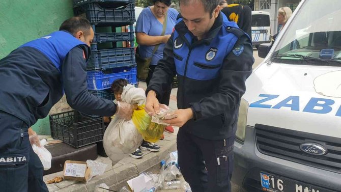 Dilenci Zabıtaya Bıçak Çekti