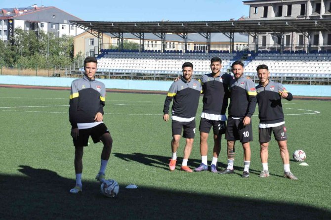 Kars 36 Spor Palandöken Maçı Hazırlıklarını Sürdürüyor