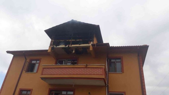 Kastamonu’da 3 Katlı Binada Korkutan Yangın