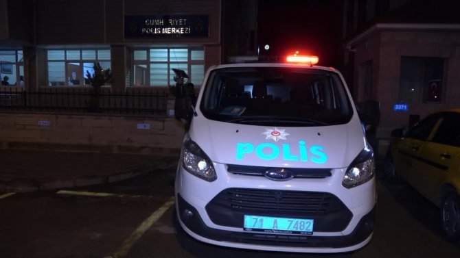 Kırıkkale’de 25 Adrese Eş Zamanlı Operasyon: 9’u Hükümlü Aranan 11 Kişi Yakalandı