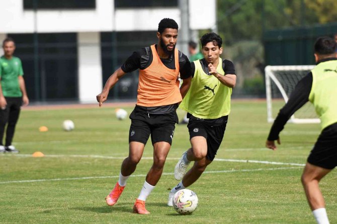 Manisa Fk’da Altay Hazırlıkları Devam Ediyor