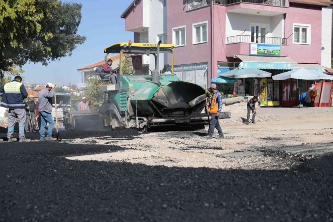 Sümer Mahallesi’nde Asfalt Serimi Başladı