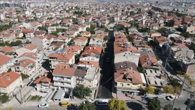 Sümer Mahallesi’nde Asfalt Serimi Başladı