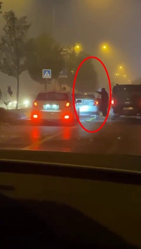 Trafikte Silahlı Kavga: 1 Yaralı, 5 Gözaltı