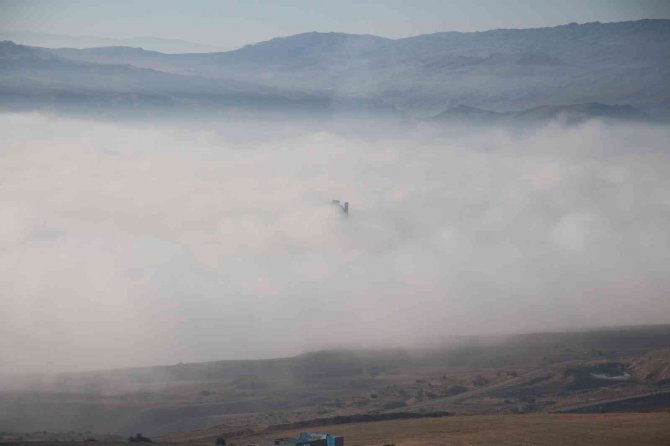 Sis Denizi Mest Etti