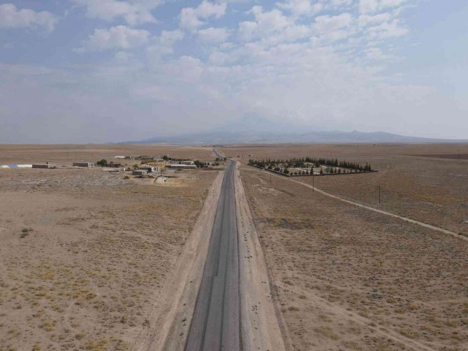 Konya Büyükşehir’den Emirgazi’ye Yüksek Standartlı Mahalle Yolları