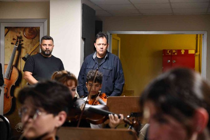 Kardeş Belediyeden İ̇ki Elin Sesi Var’a Tam Not