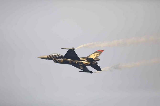 Mudanya Mütareke’nin 100’üncü Yılında Solotürk Nefes Kesti