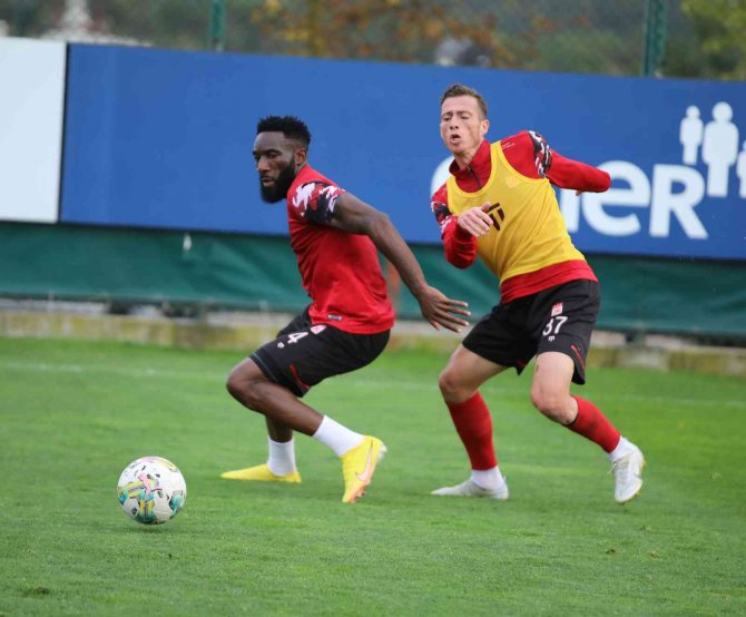 Sivasspor, Ballkani Maçı Hazırlıklarına Başladı