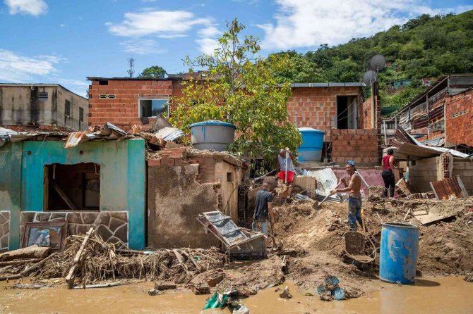 Venezuela’daki Toprak Kayması Felaketinde Can Kaybı 36’ya Yükseldi