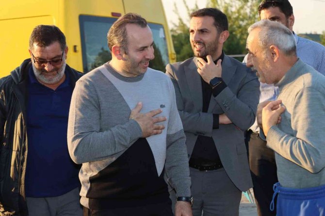 Yalova Belediyesi Spor Alanlarının Yapımına Başladı