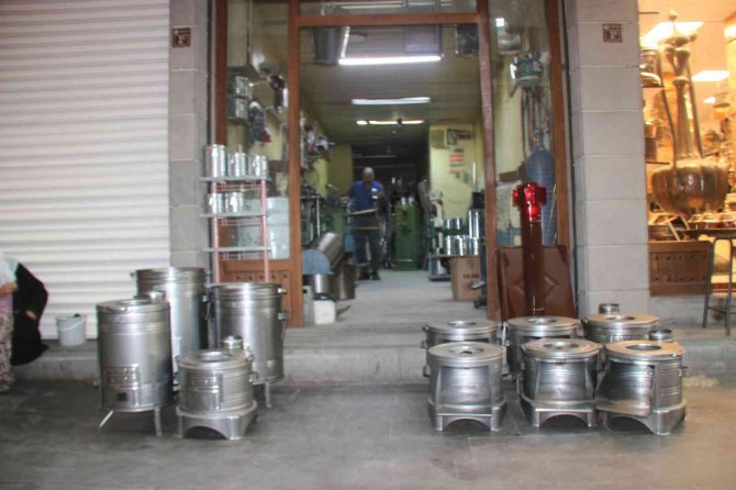 Avrupa Doğalgaz Sıkıntısı Çekerken, Türkiye’de Sobacılar Müşteri Bulamadı