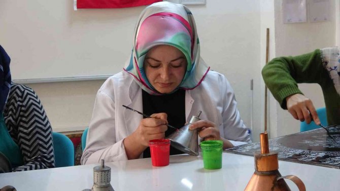 Geçmişin İdare Lambaları Yeniden Hayat Buluyor