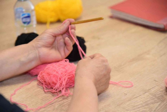 Yunusemre’de El Sanatları Kursu Başladı