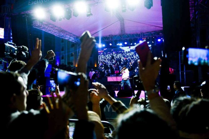 Afrikalı Dj Blackk Beat Esenyurt’ta Sahne Aldı