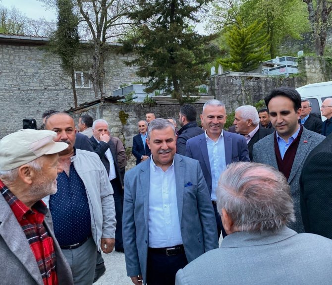 Çeçe Sultan Türbesi Ve Camisi Restore Ediliyor